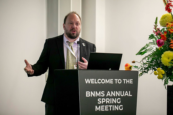 BNMS26_375